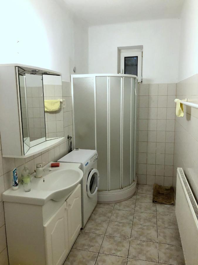 Elvira Vendeghaz Apartment Kisbodak ภายนอก รูปภาพ
